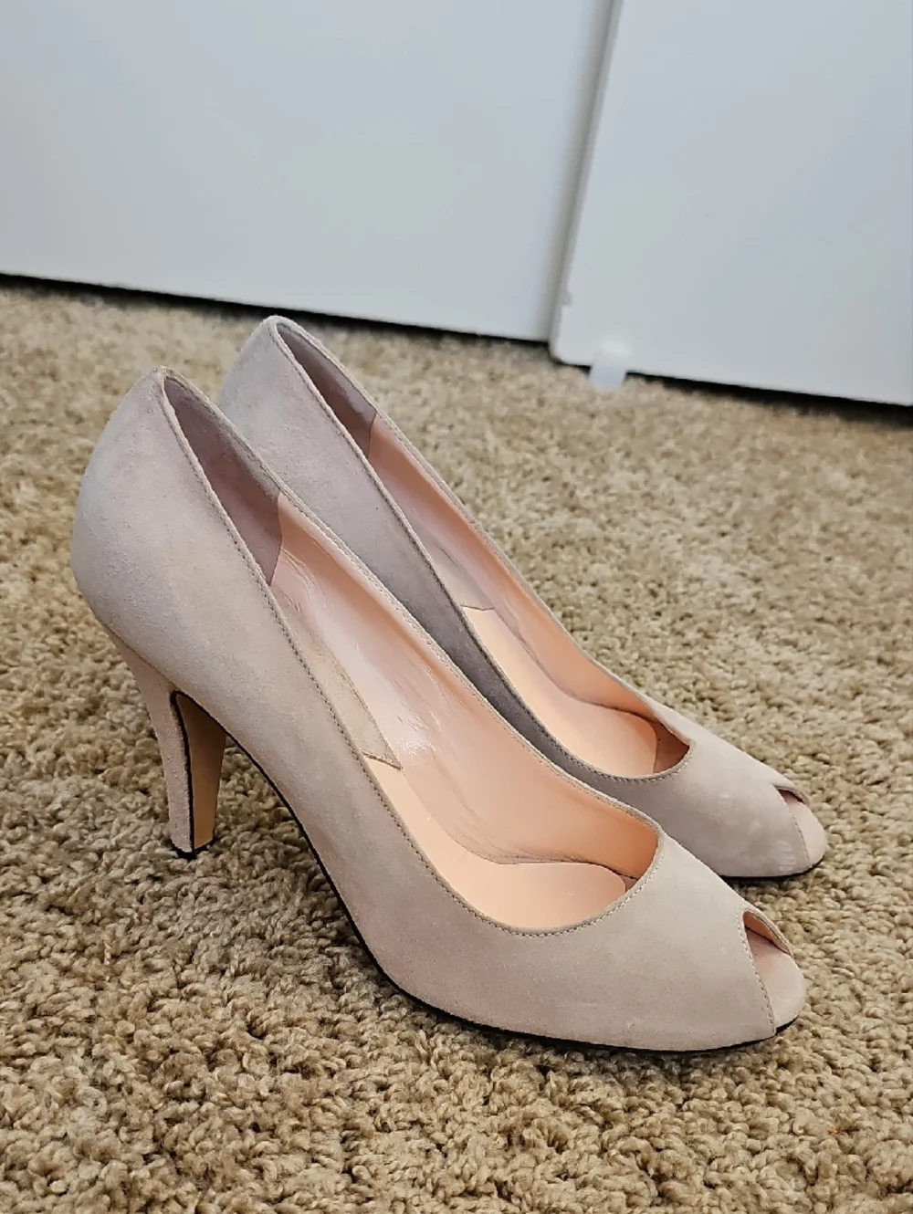 MICHAEL KORS Blush Pink Suede Peep-Toe Pumps Size 8
